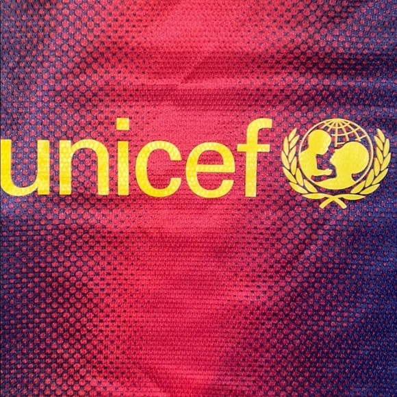 EUC 2012 Barcelona Messi jersey - Picture 12 of 14